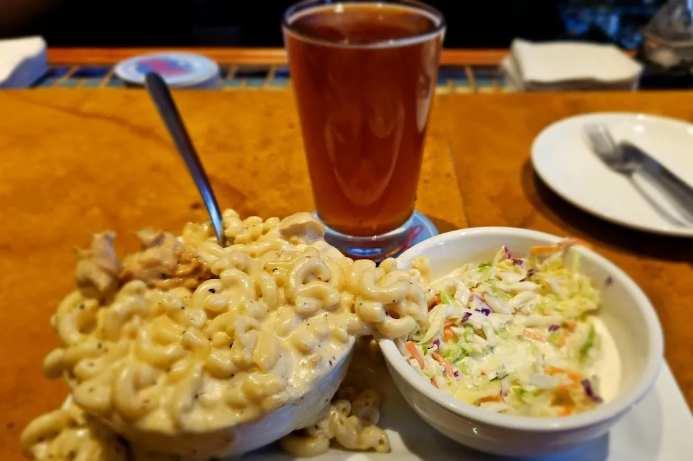 Knuck's Mac N Cheese